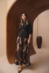 Soyut Desenli ve Kemerli Floş Saten Modal Etekli Takım